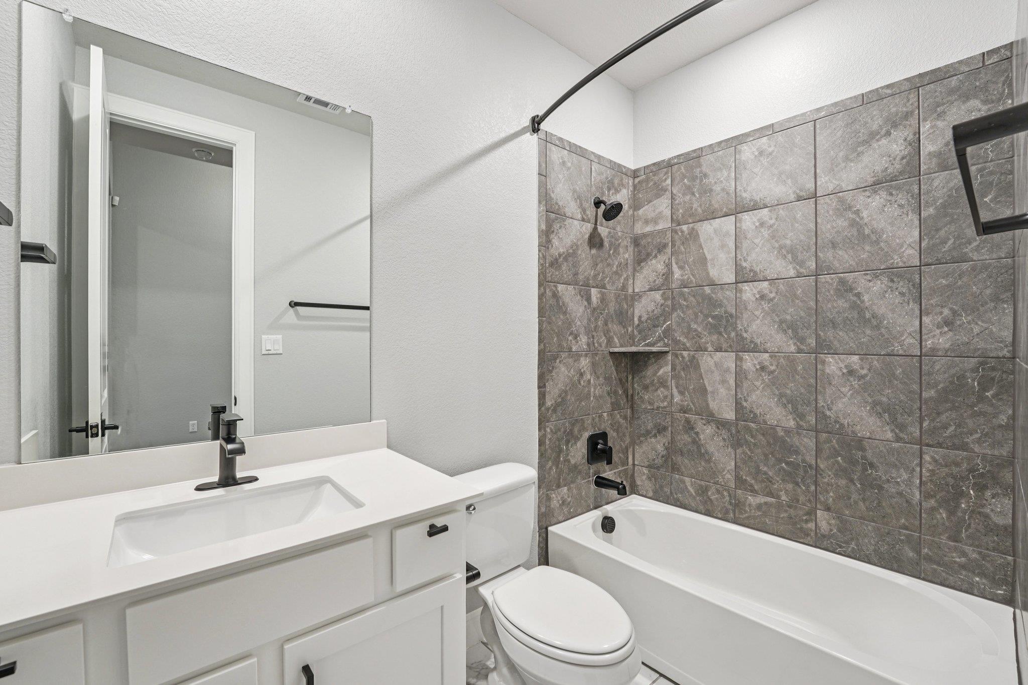 197 Left Fork Rd, Kyle, TX 78640