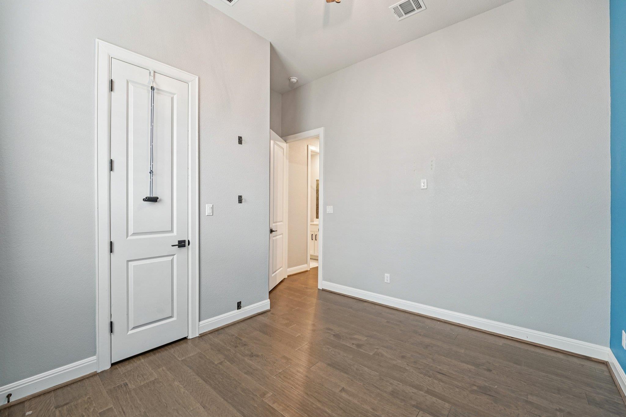 197 Left Fork Rd, Kyle, TX 78640