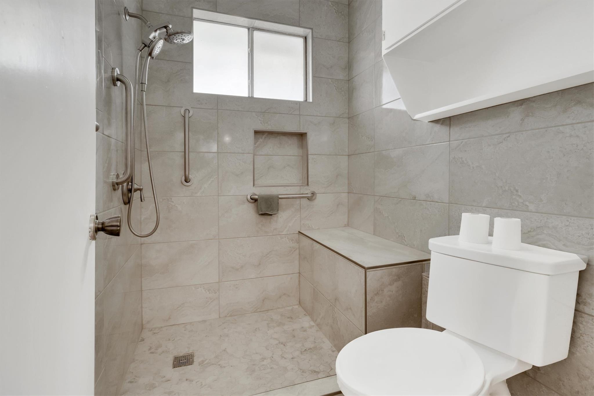 1008 Hermitage Dr, Austin, TX 78753