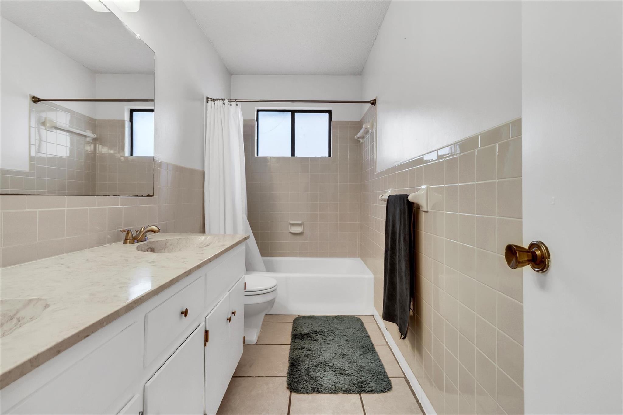 1008 Hermitage Dr, Austin, TX 78753