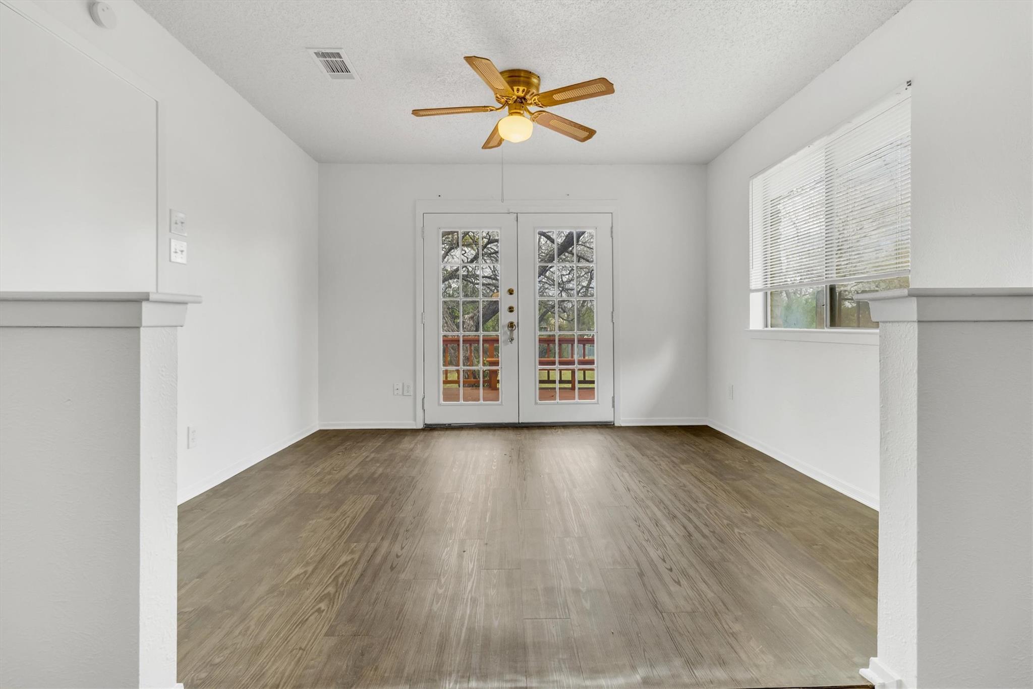 1008 Hermitage Dr, Austin, TX 78753