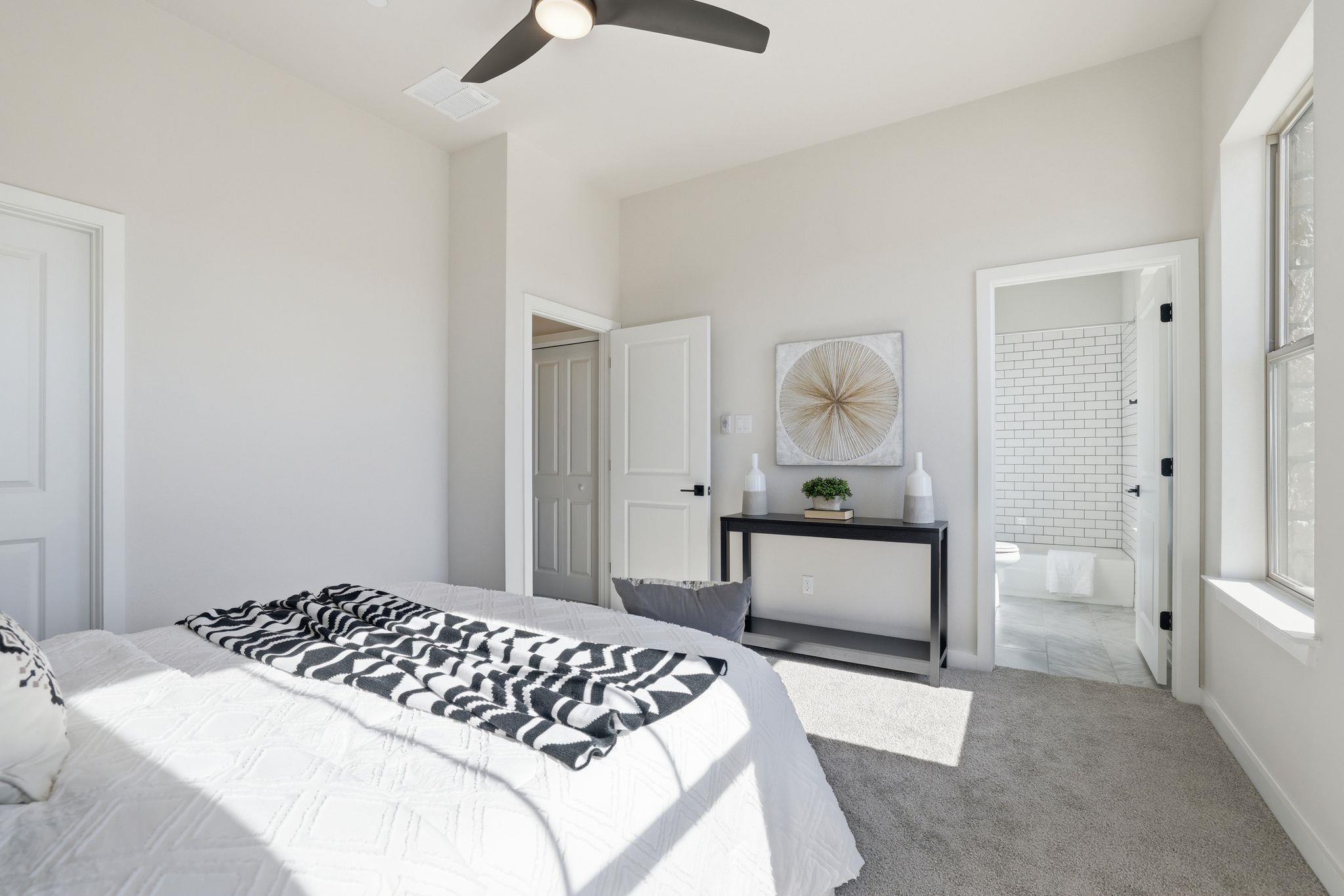 905 Pullman St, Leander, TX 78641