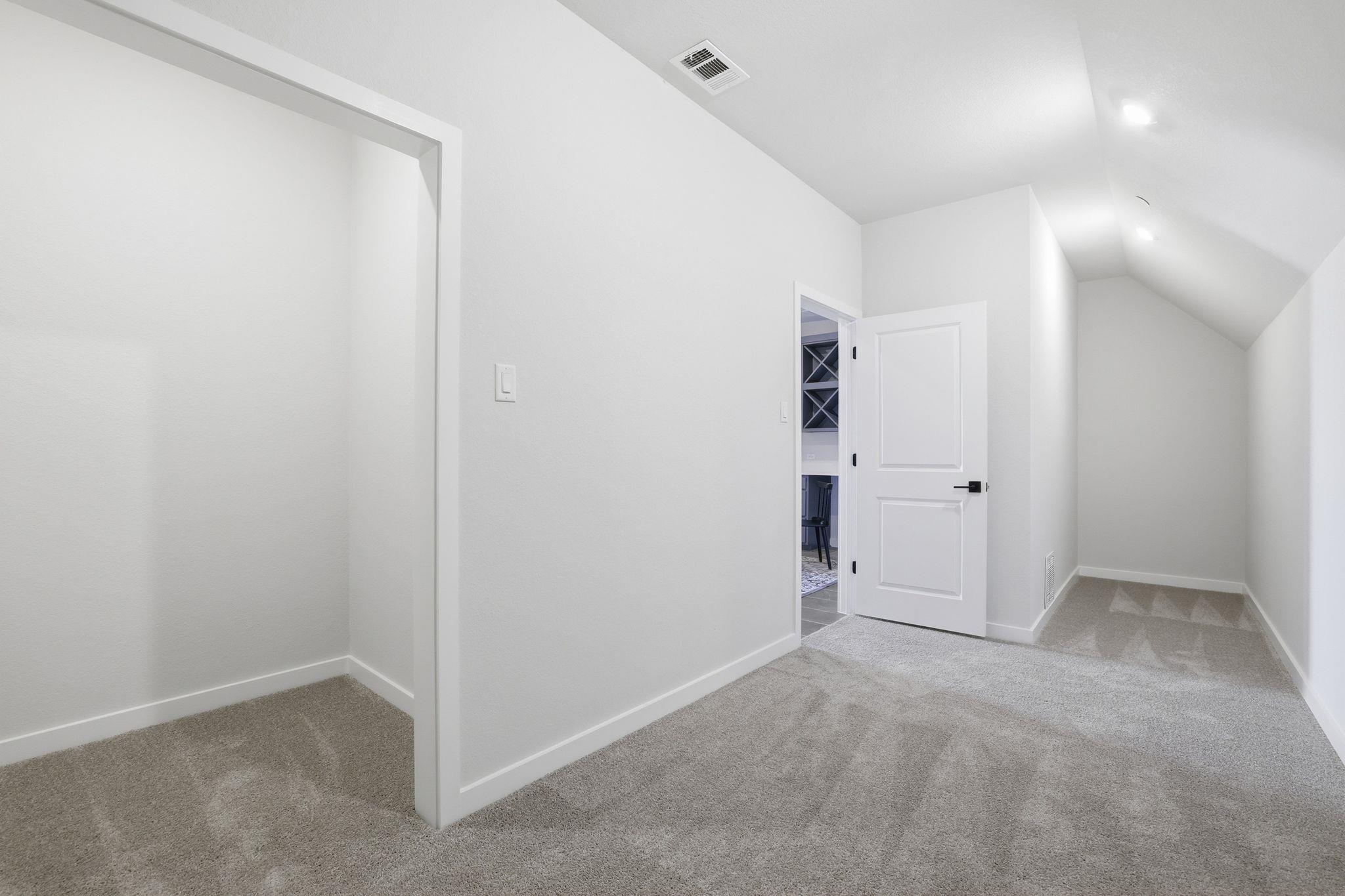 905 Pullman St, Leander, TX 78641