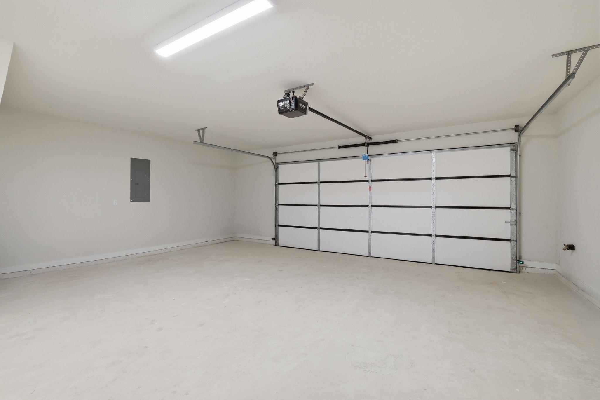 905 Pullman St, Leander, TX 78641