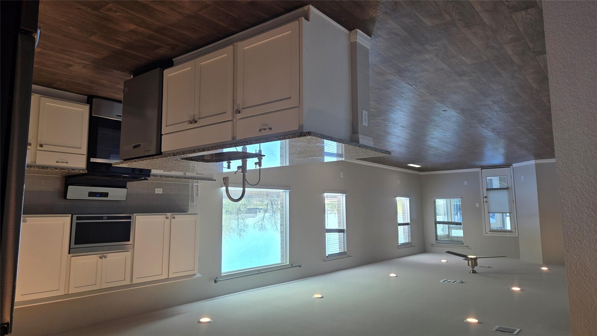 313 Charles Trl, Georgetown, TX 78626