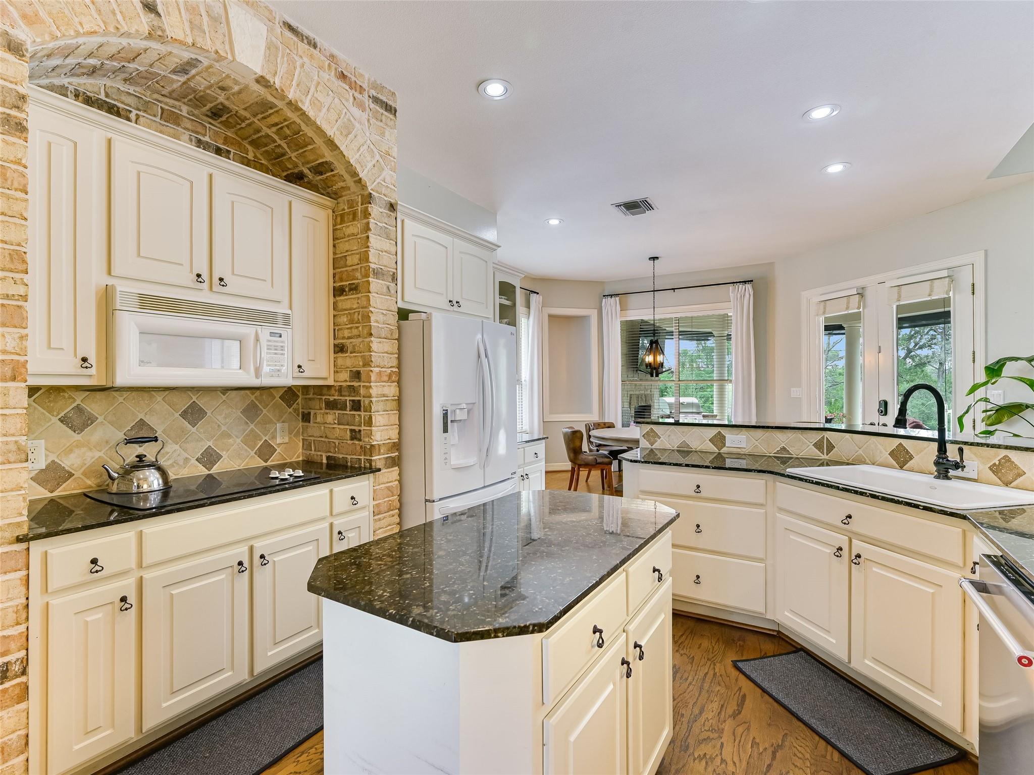 247 Colovista Pkwy, Bastrop, TX 78602