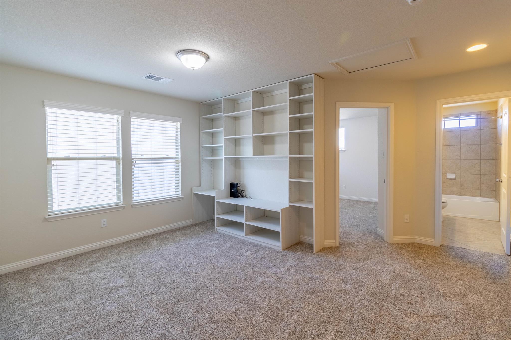 16121 Mcaloon Way, Austin, TX 78728