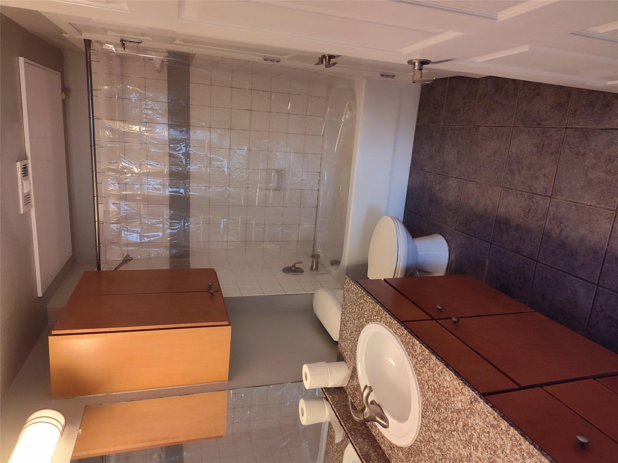 2502 Leon St # 304, Austin, TX 78705