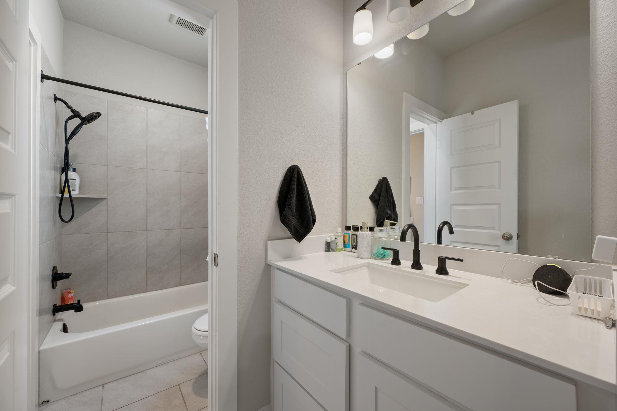 238 Brewer St, Kyle, TX 78640