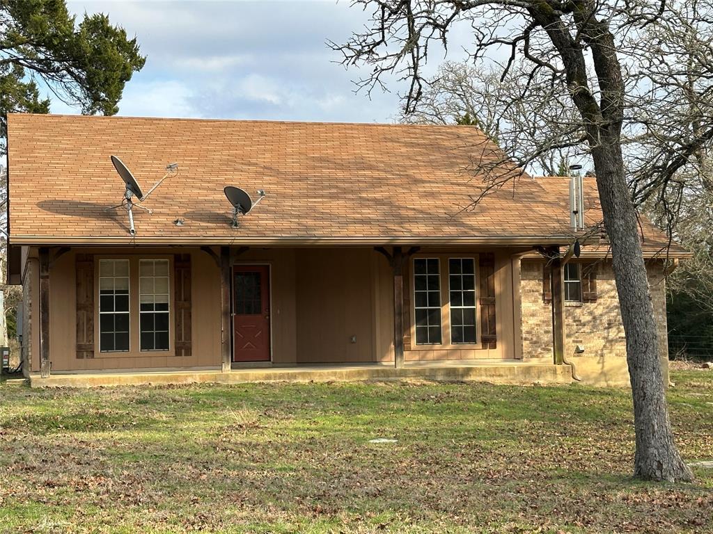 1047 Private Road 3022, Elgin, TX 78621