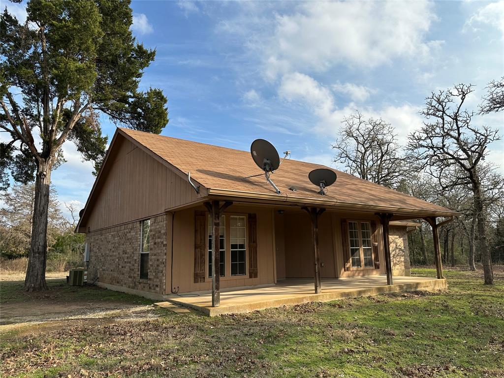 1047 Private Road 3022, Elgin, TX 78621