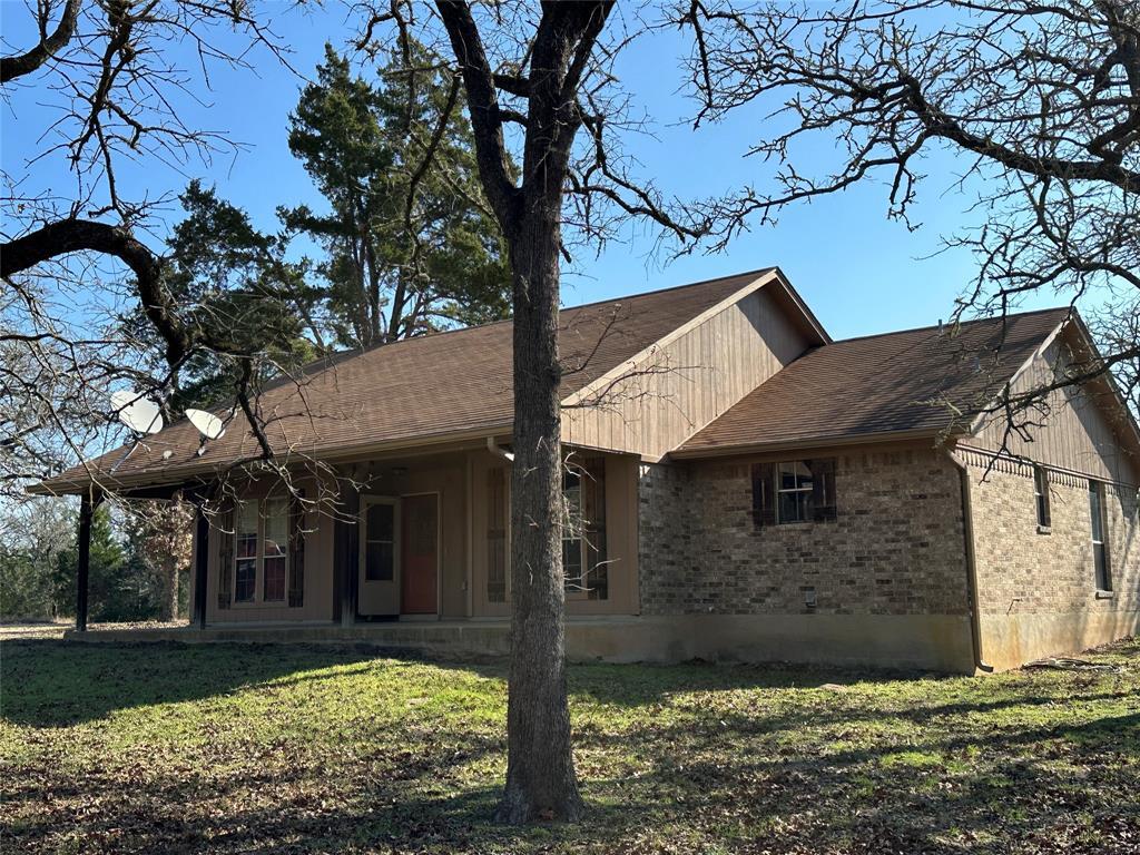 1047 Private Road 3022, Elgin, TX 78621