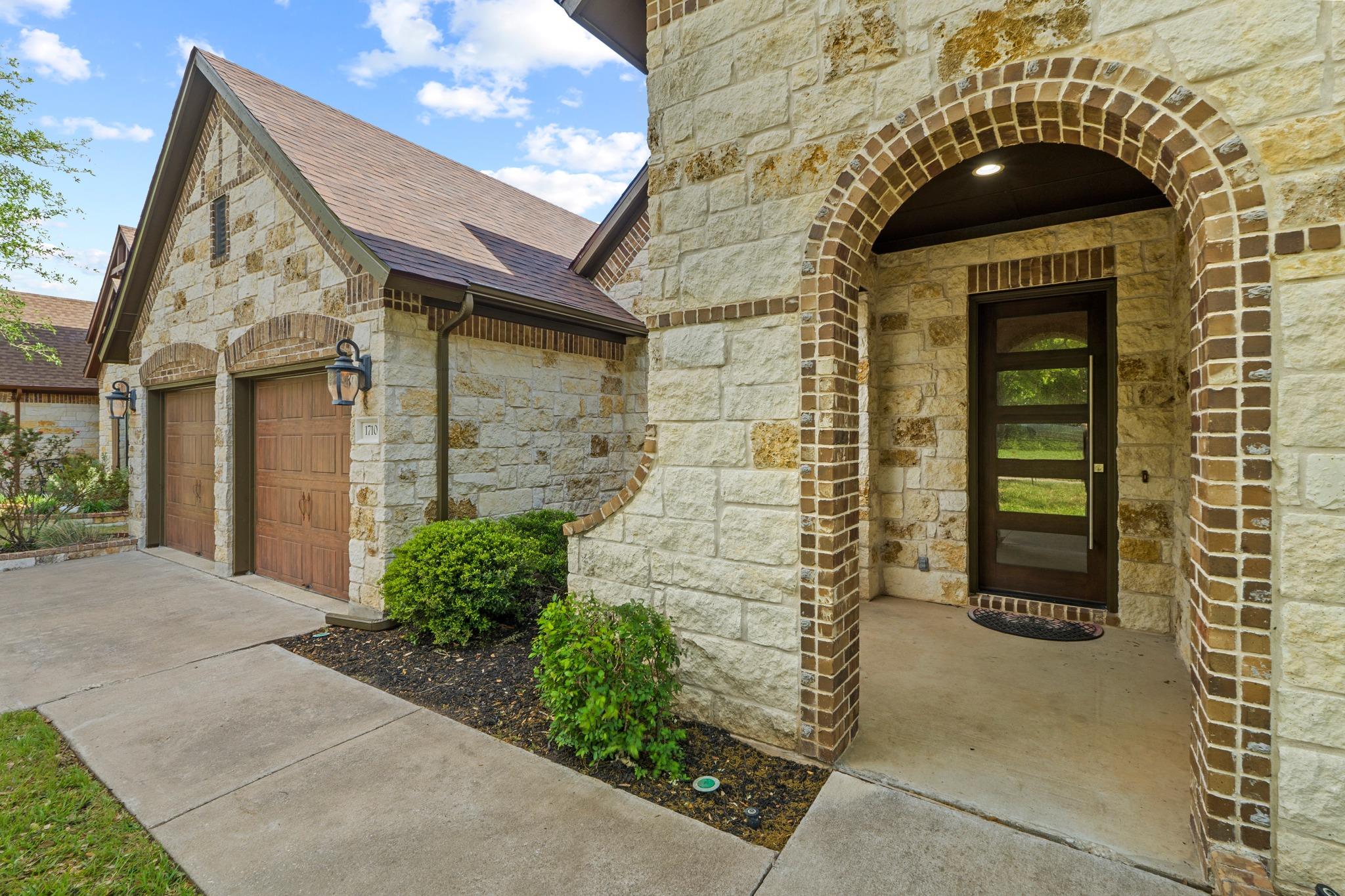 1710 Foxboro Ln, Cedar Park, TX 78613
