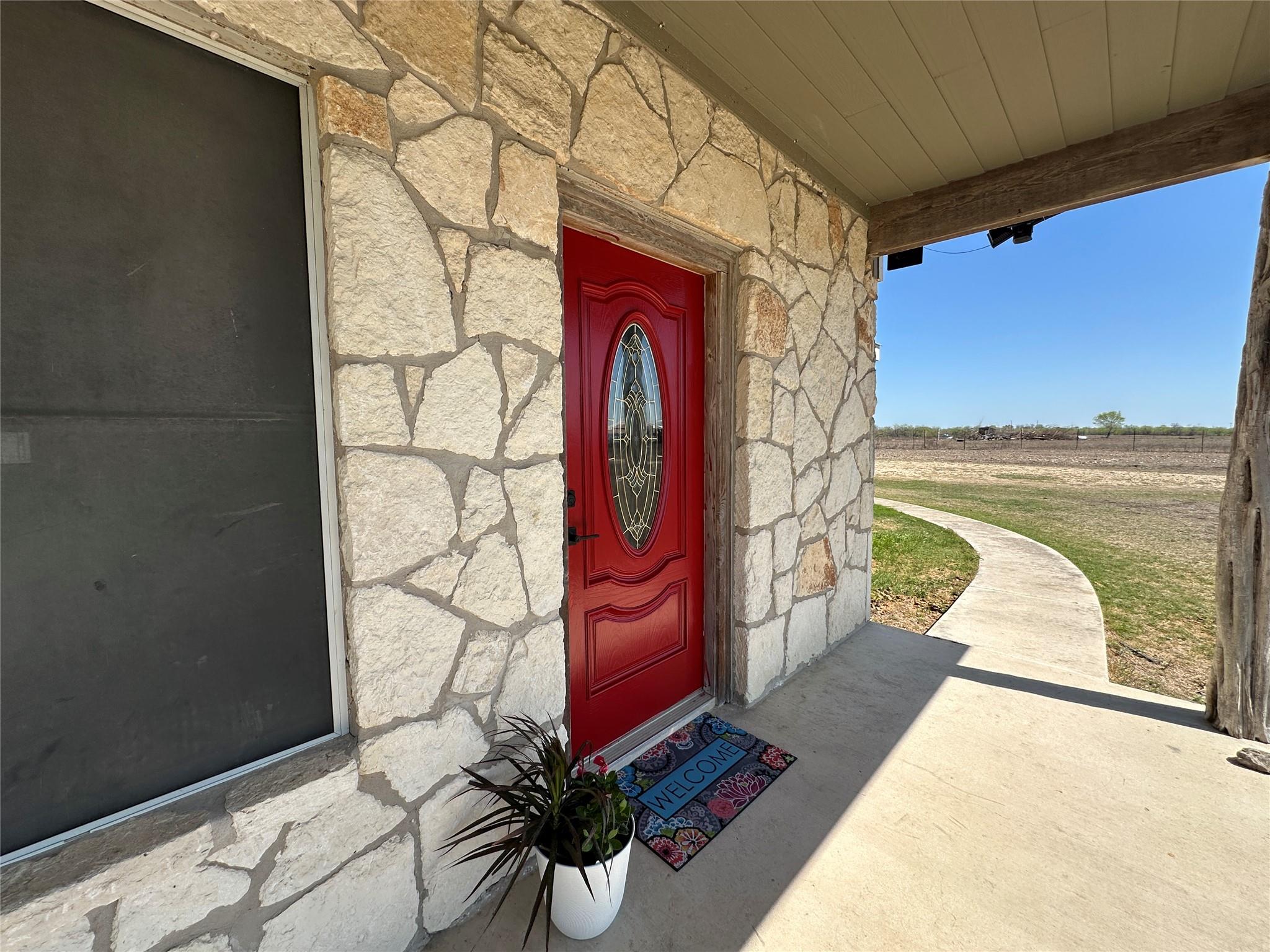 4355 SE River Rd, Martindale, TX 78655