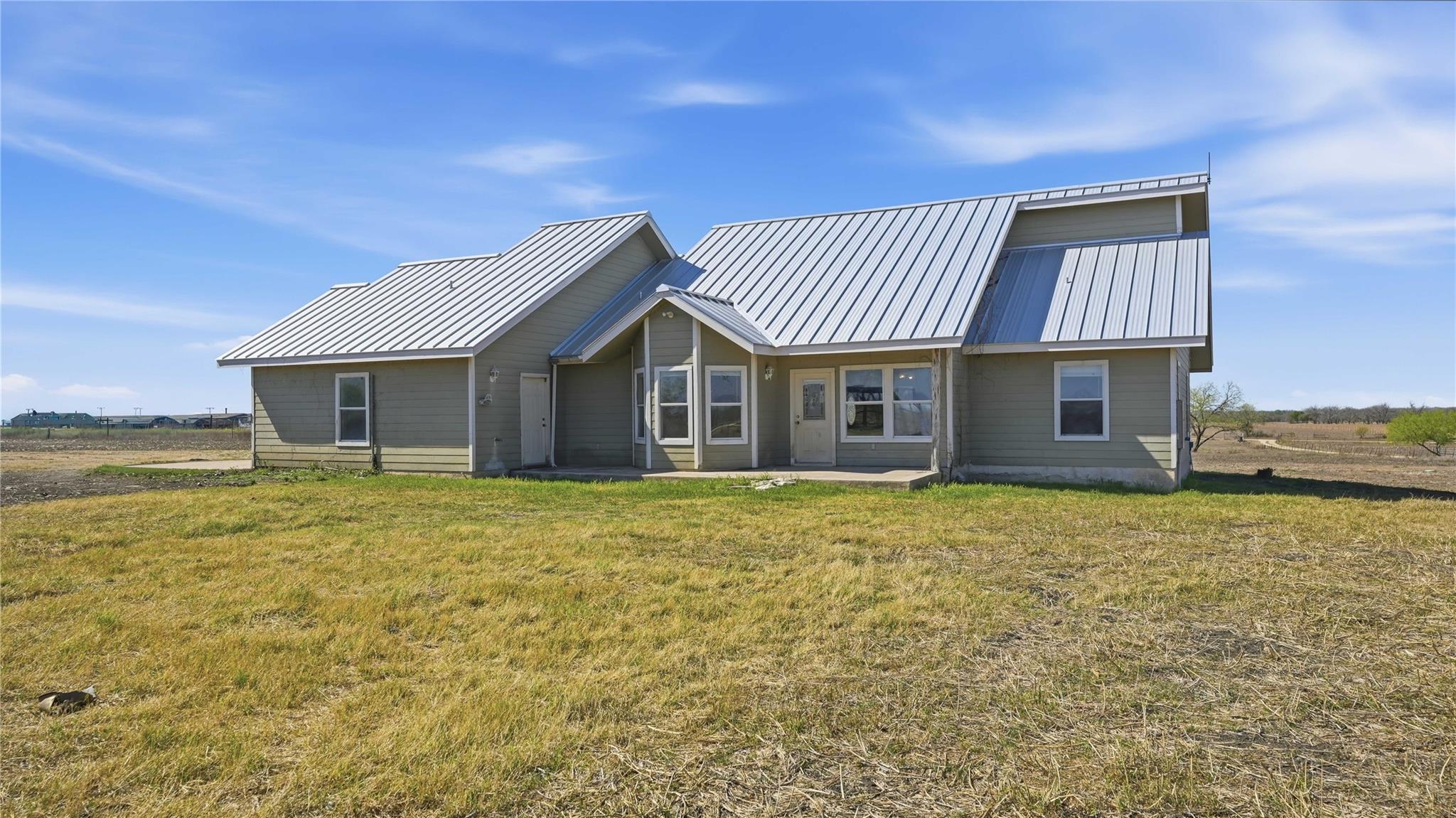 4355 SE River Rd, Martindale, TX 78655