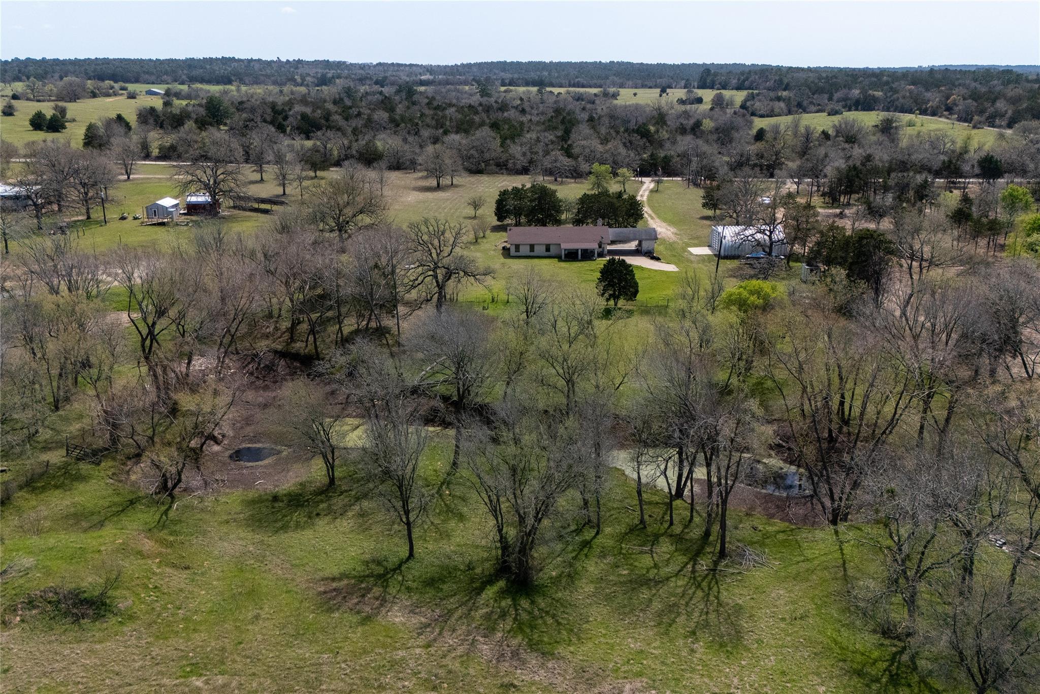 491 Herron Trl, McDade, TX 78650