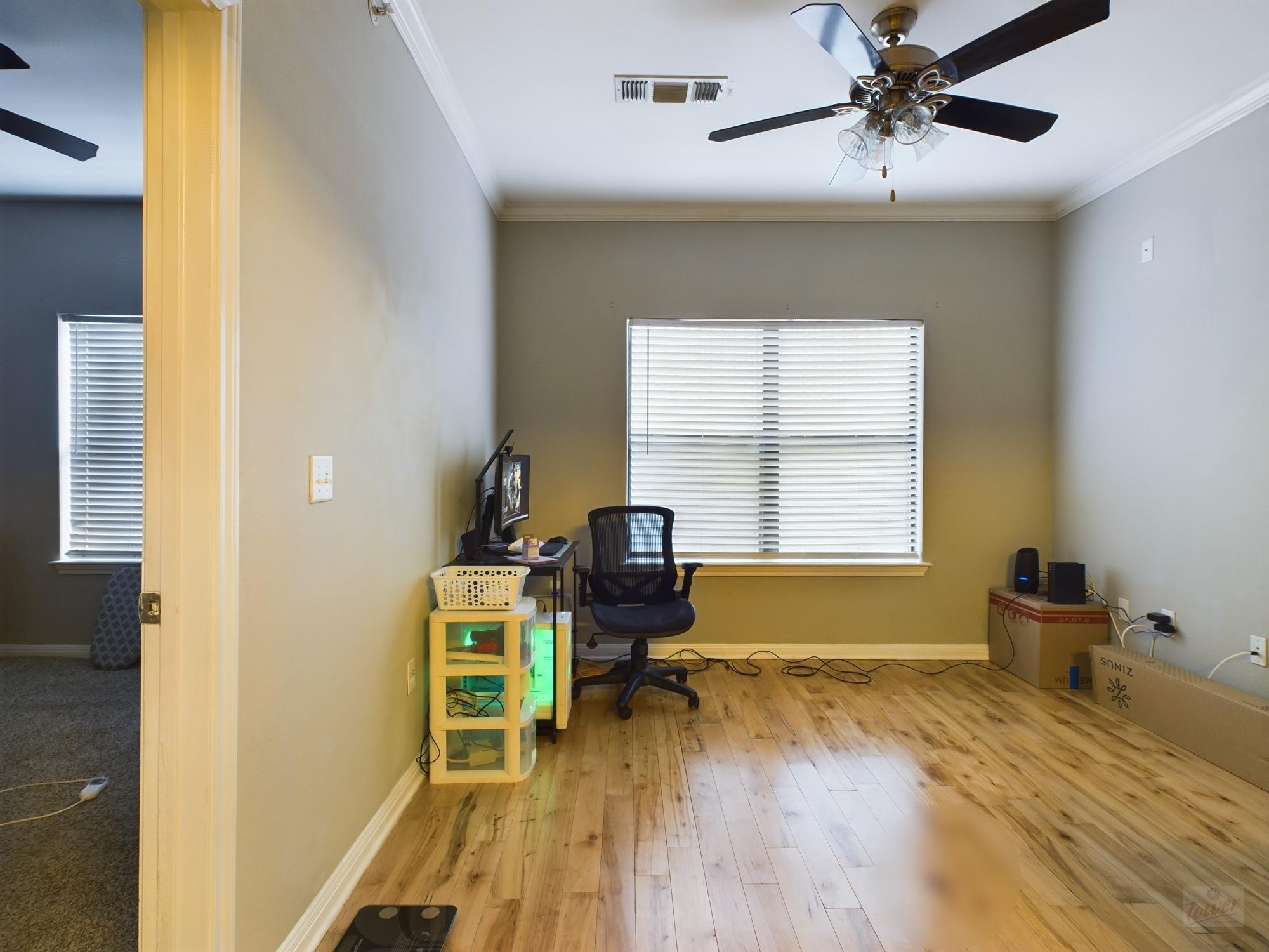 2502 Leon St # 218, Austin, TX 78705