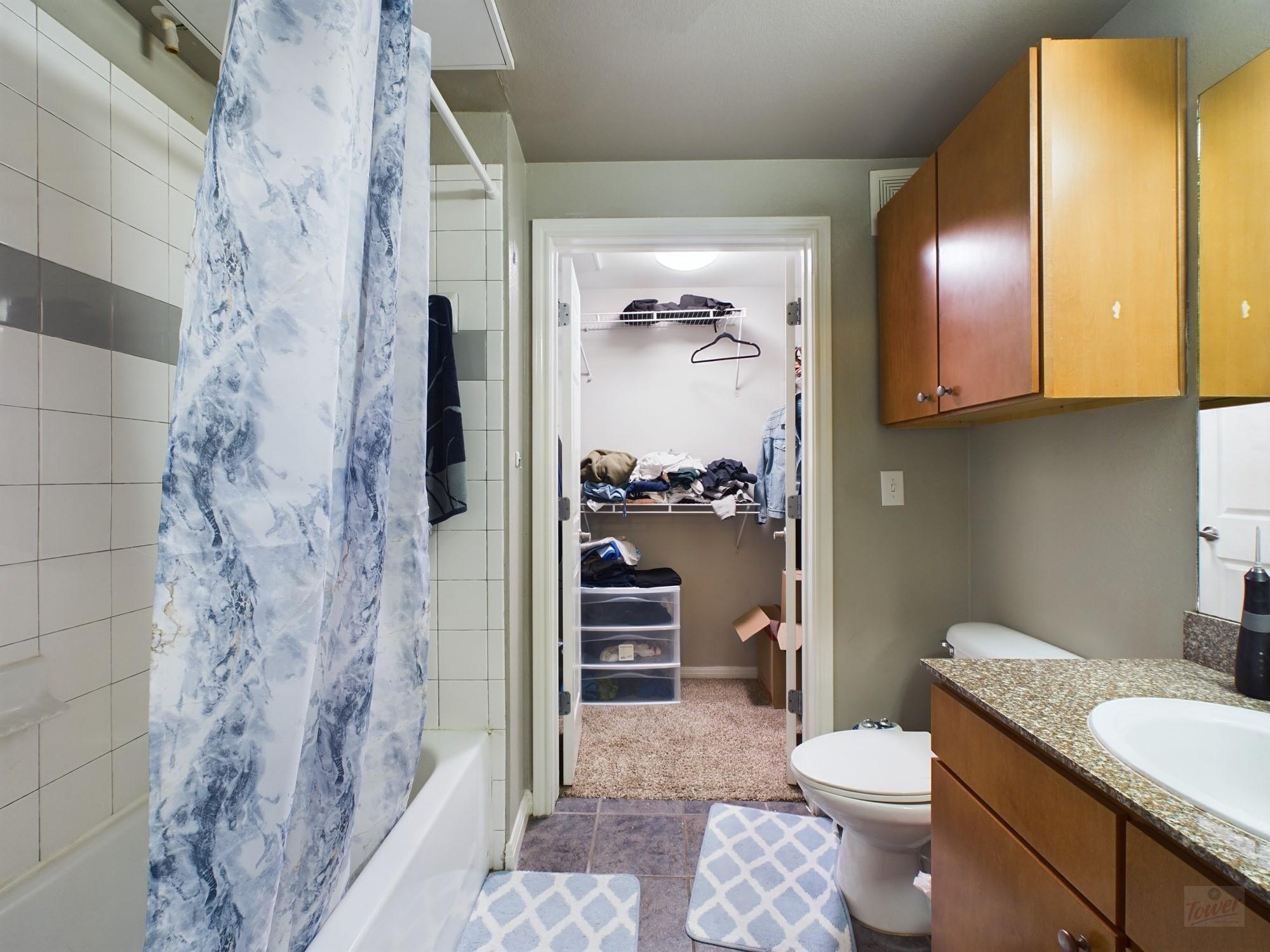 2502 Leon St # 218, Austin, TX 78705