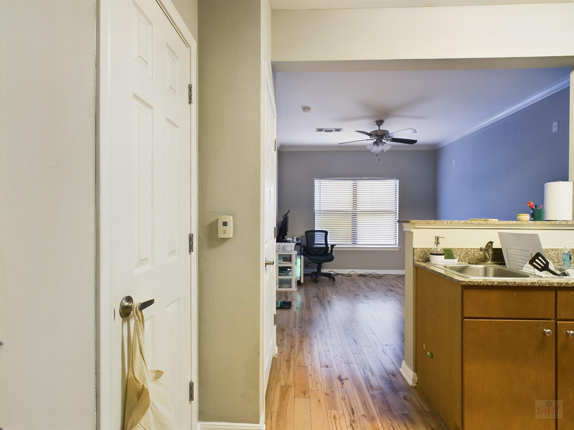 2502 Leon St # 218, Austin, TX 78705