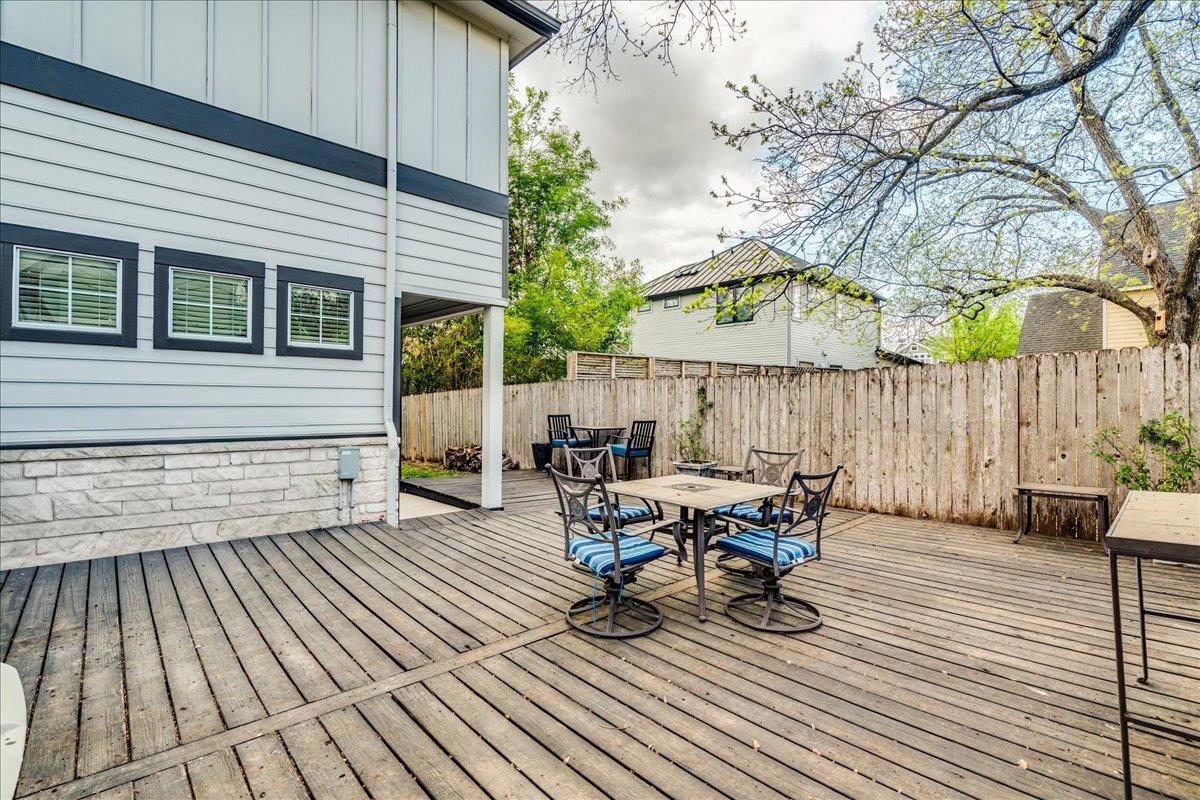 2115 Bluebonnet Ln 4A Ln # 4-A, Austin, TX 78704