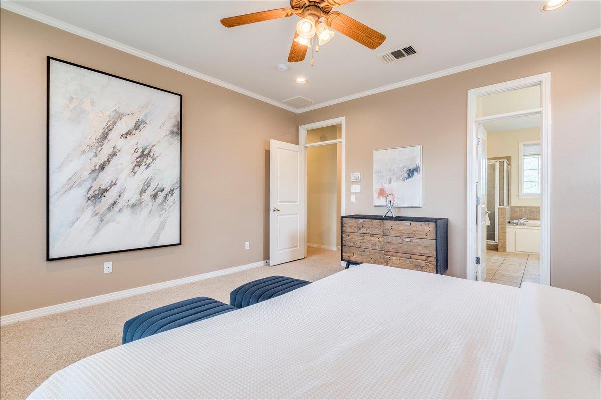 2115 Bluebonnet Ln 4A Ln # 4-A, Austin, TX 78704