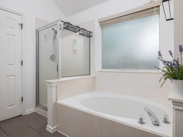 536 W Metcalfe St, Hutto, TX 78634