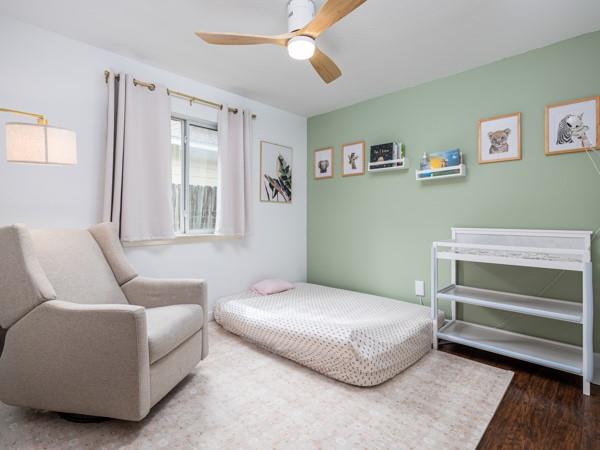 536 W Metcalfe St, Hutto, TX 78634