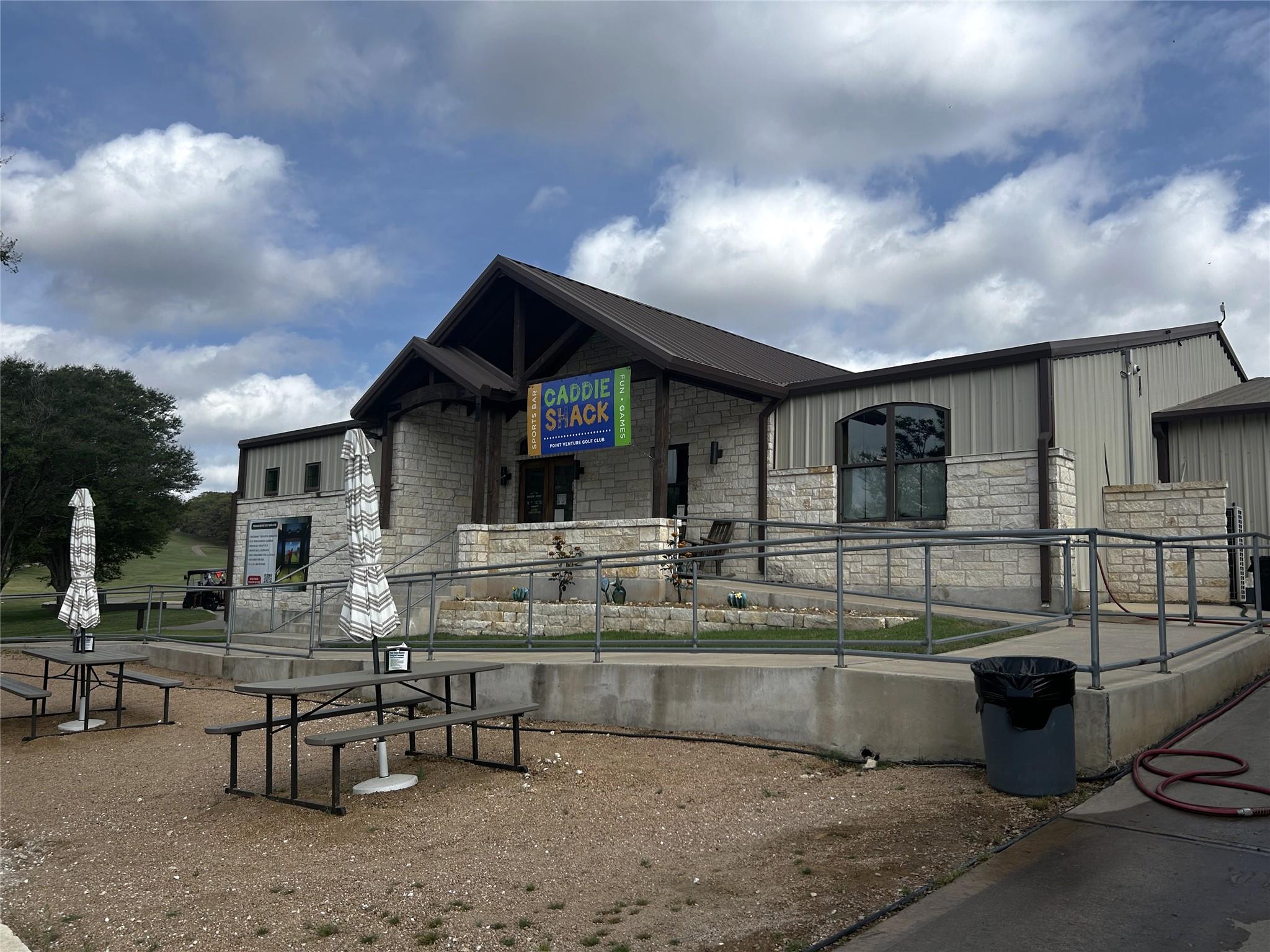 18804 Venture Dr, Point Venture, TX 78645