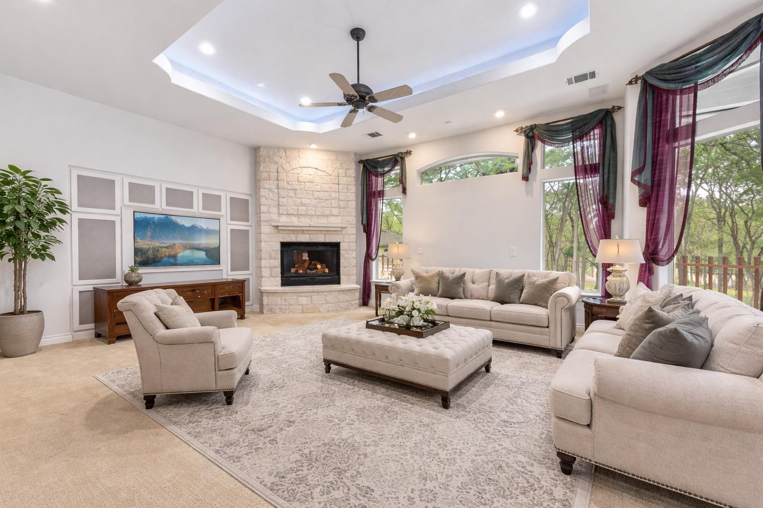 142 Llano Ct, Cedar Creek, TX 78612