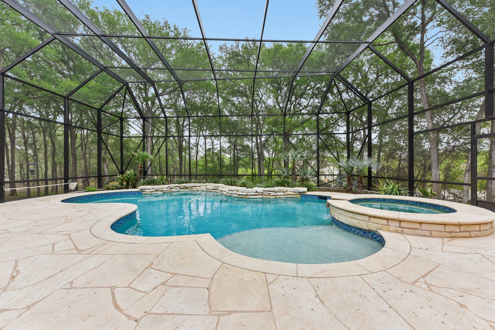 142 Llano Ct, Cedar Creek, TX 78612