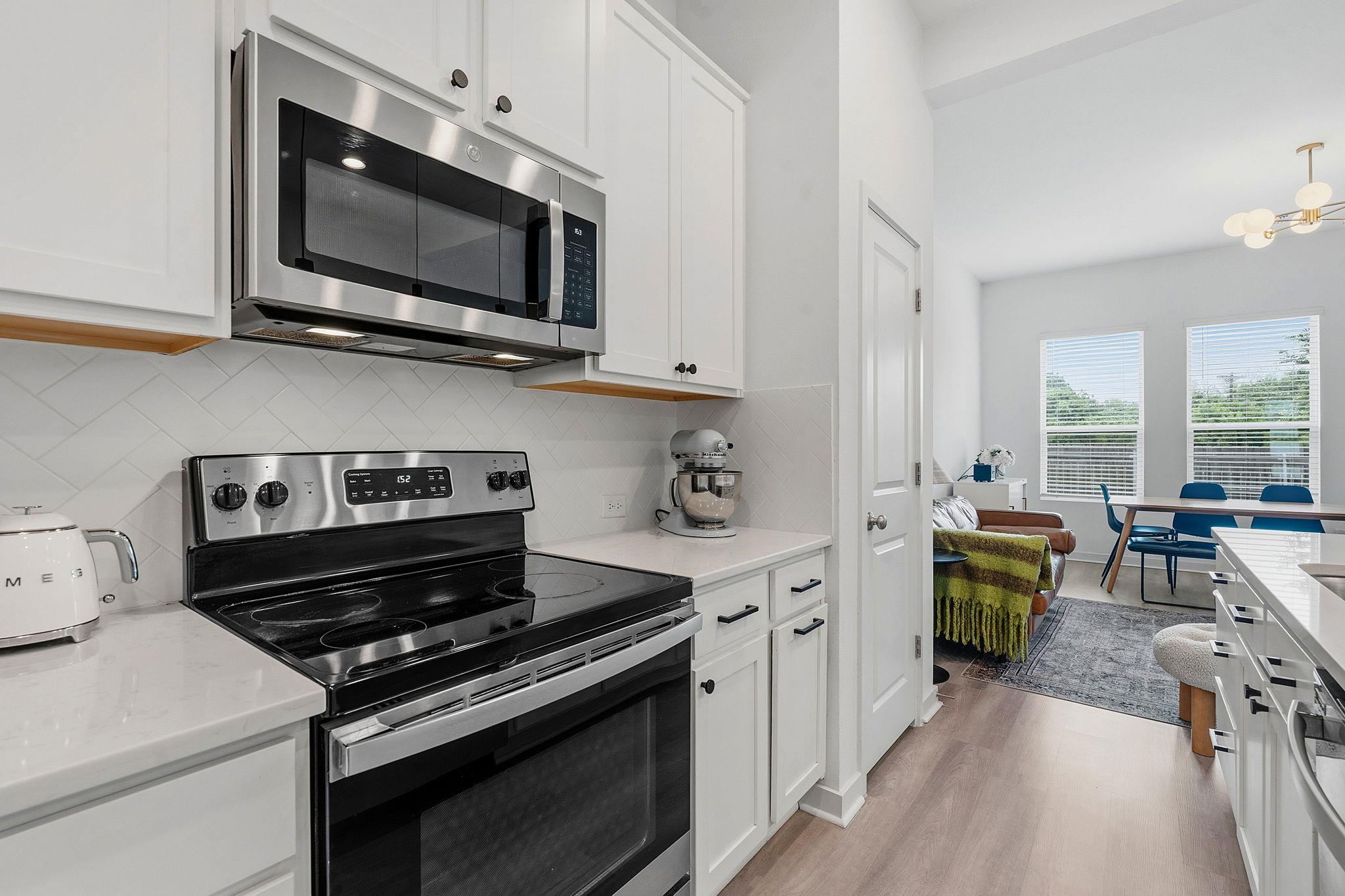 1102 Showbox St, Pflugerville, TX 78660