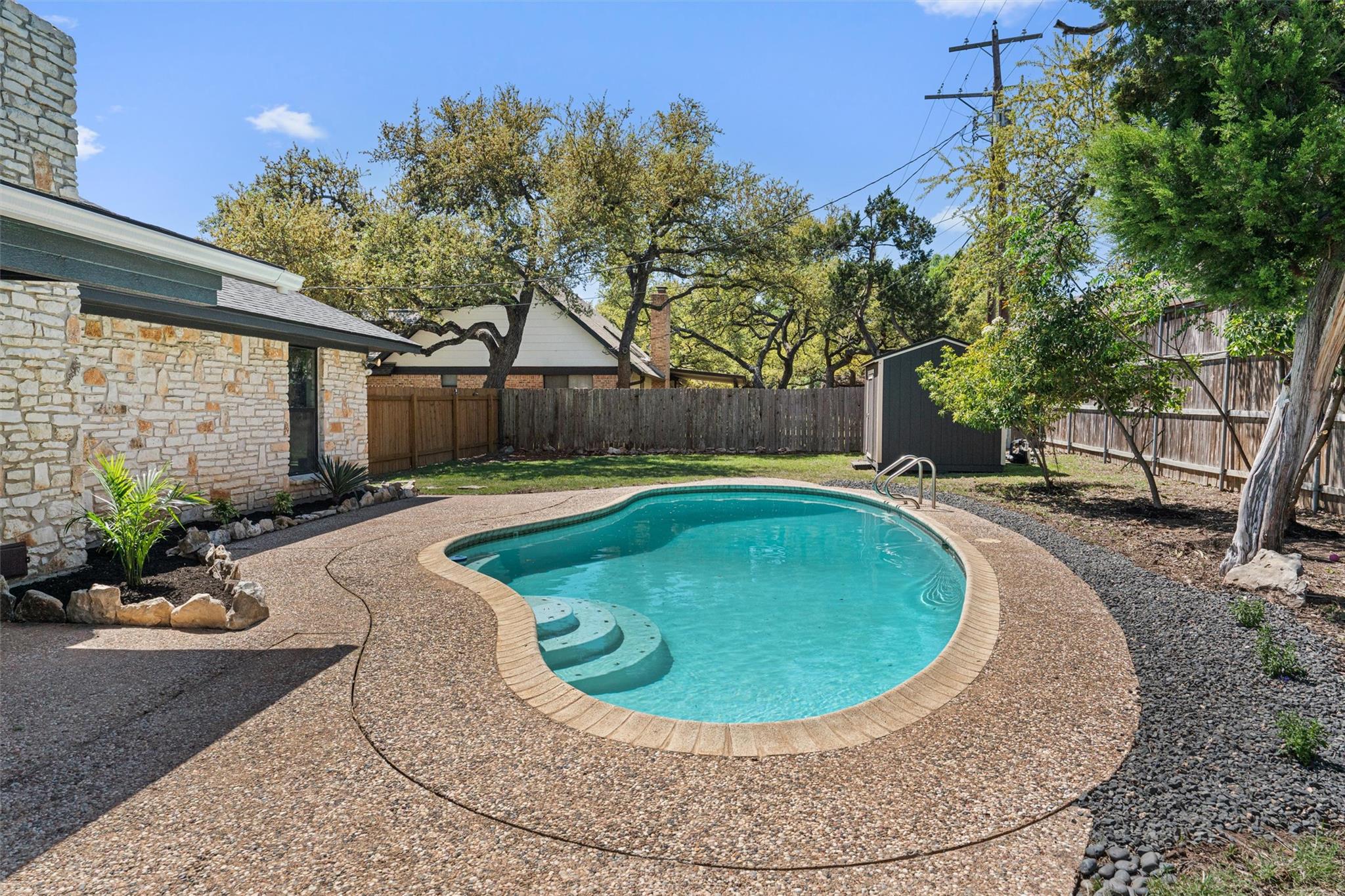 10016 Hidden Meadow Dr, Austin, TX 78750