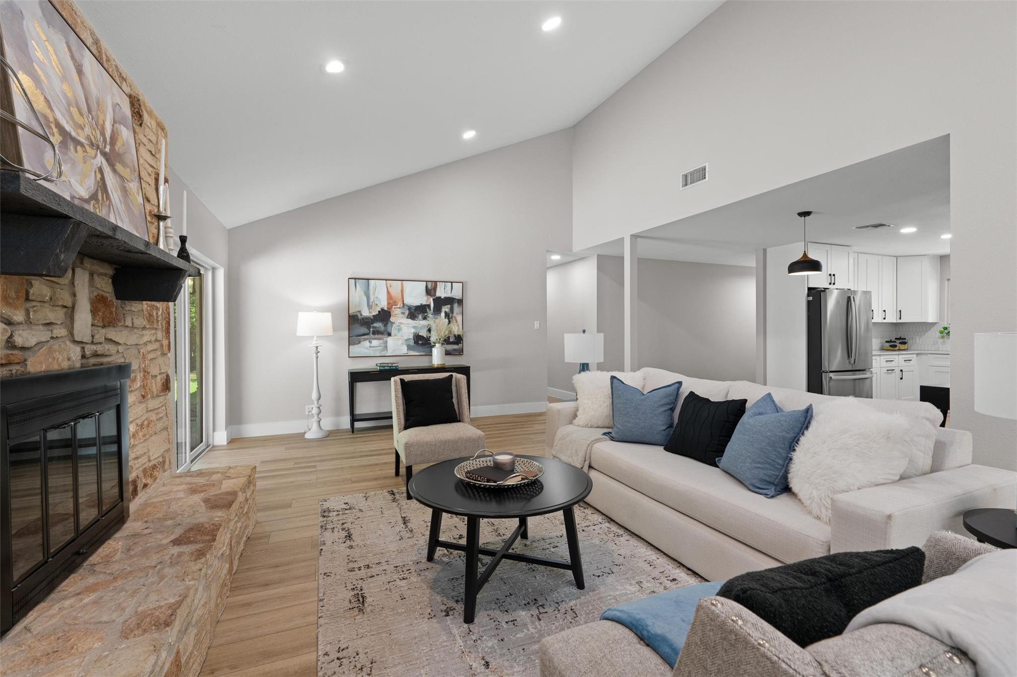 10016 Hidden Meadow Dr, Austin, TX 78750