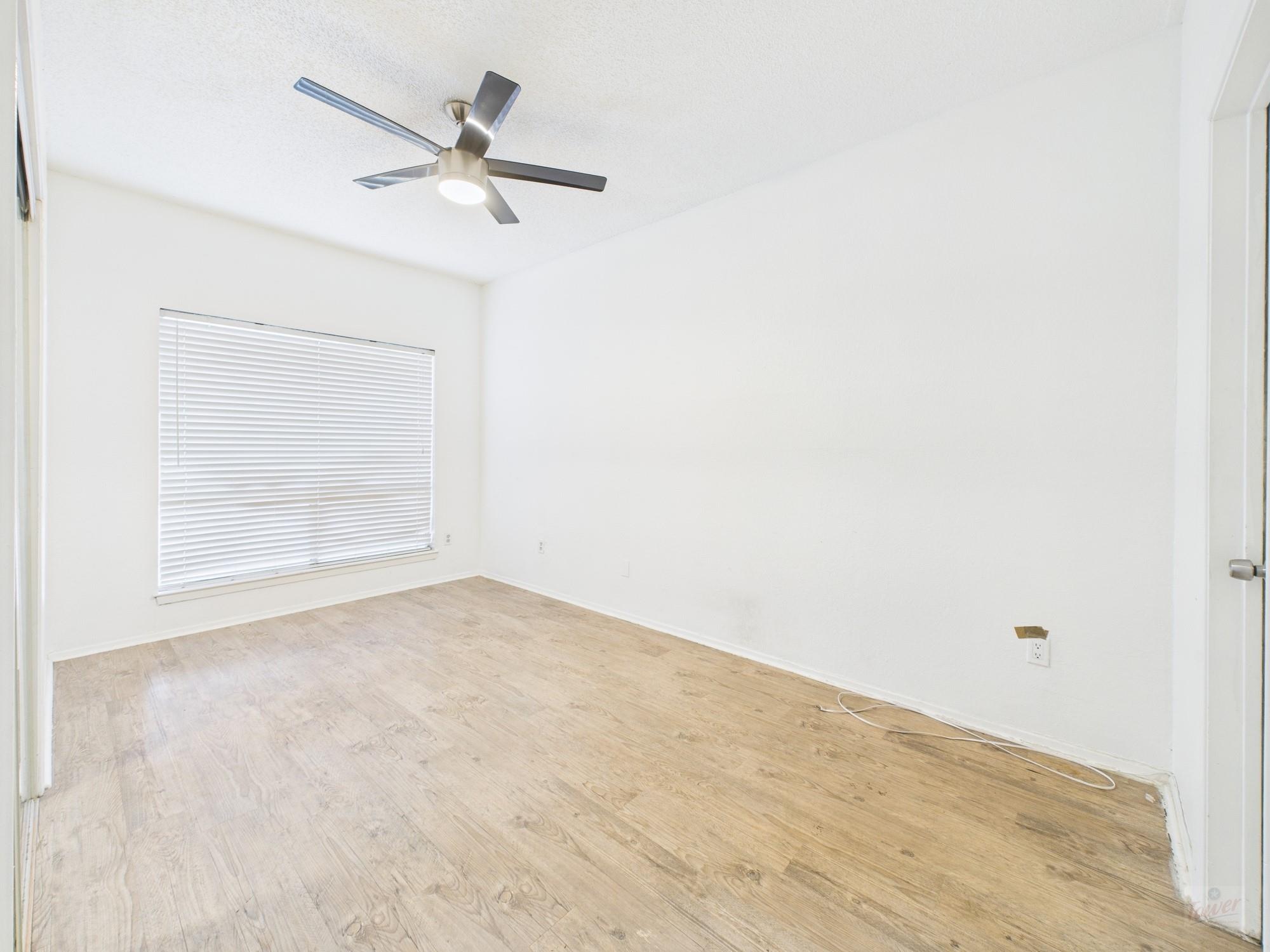 806 W 24th St # 114, Austin, TX 78705