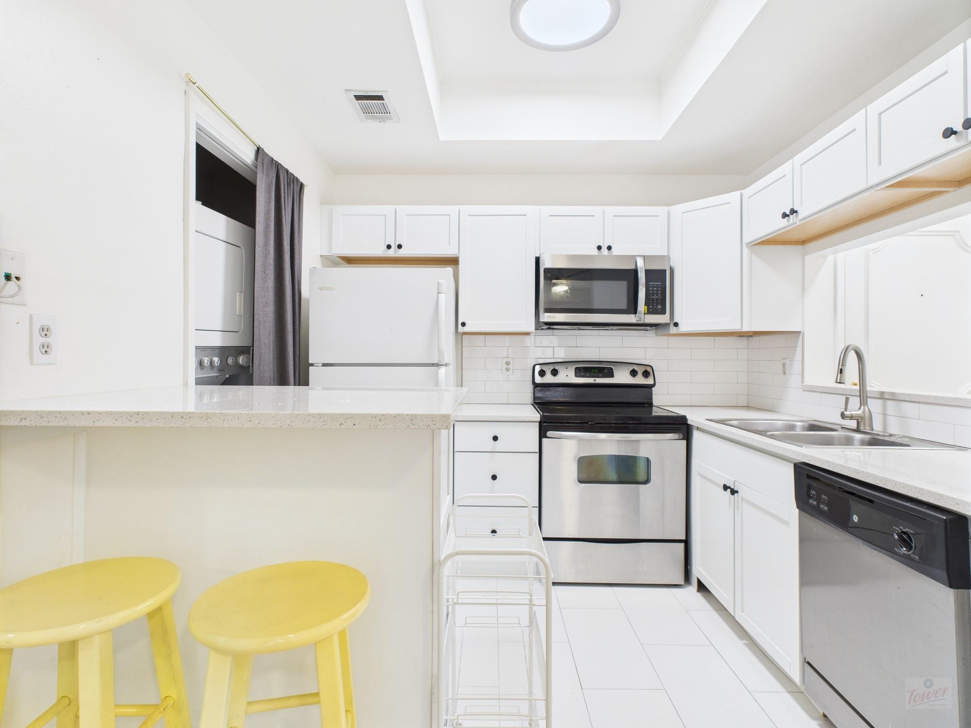 806 W 24th St # 114, Austin, TX 78705