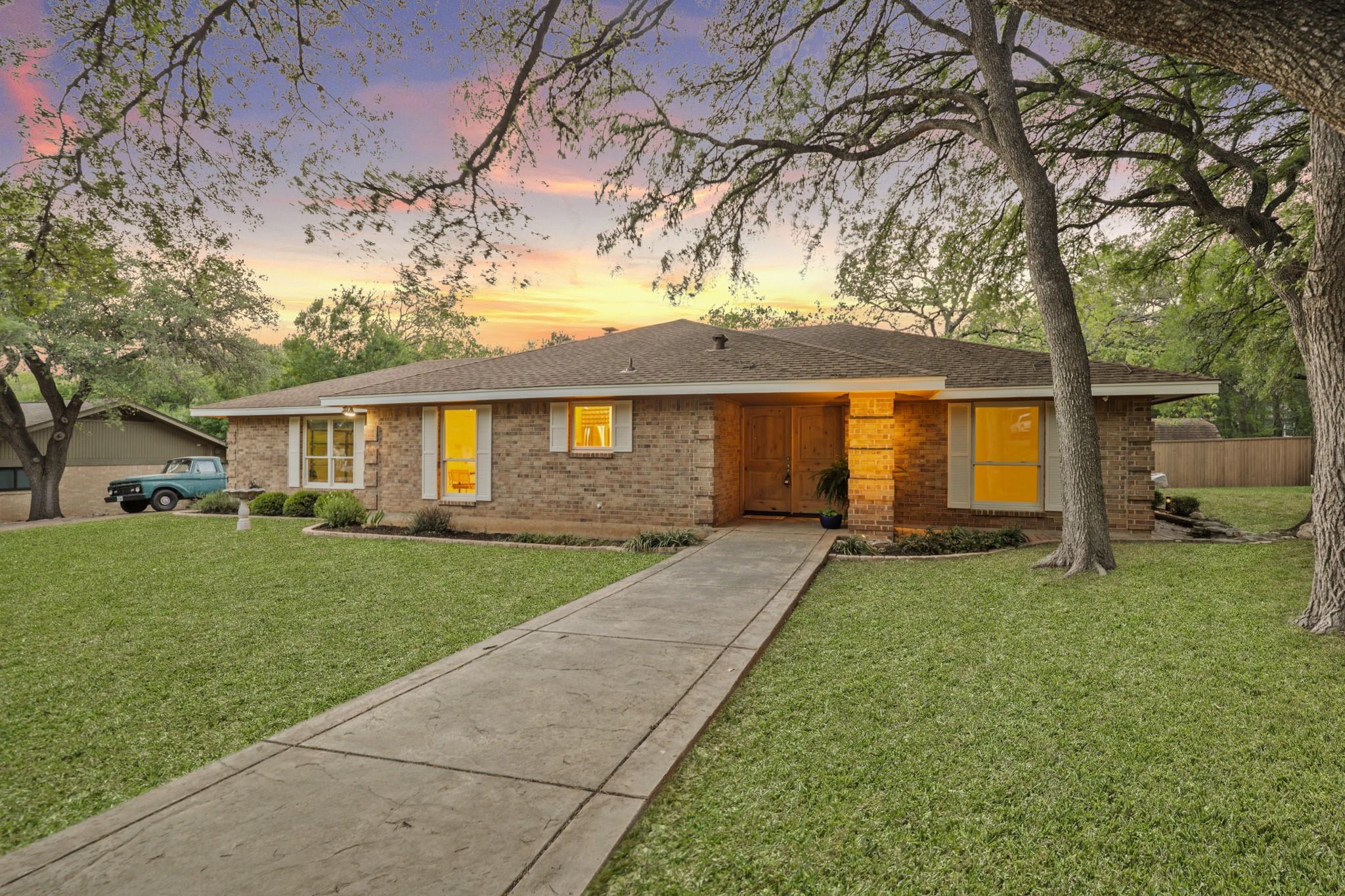 8804 Collingwood Dr, Austin, TX 78748