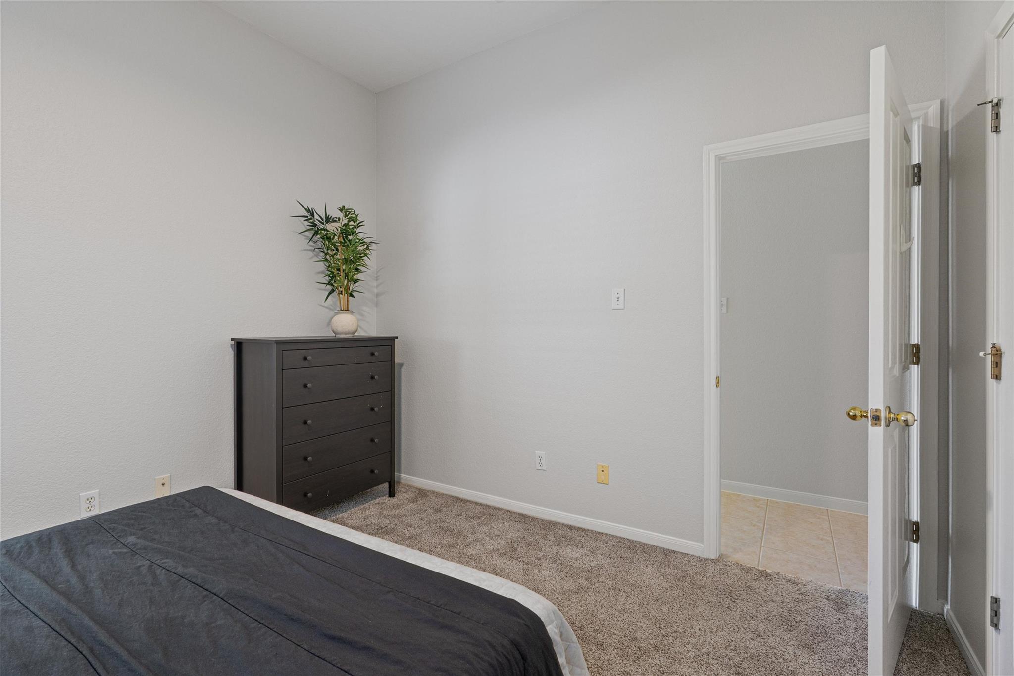 606 S Lynnwood Trl, Cedar Park, TX 78613