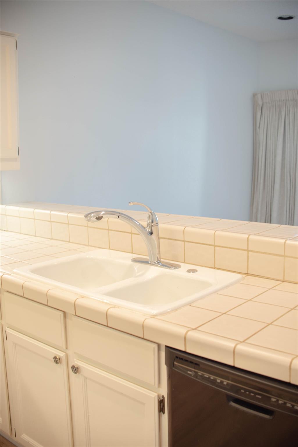 10819 Crown Colony Dr # 31, Austin, TX 78747