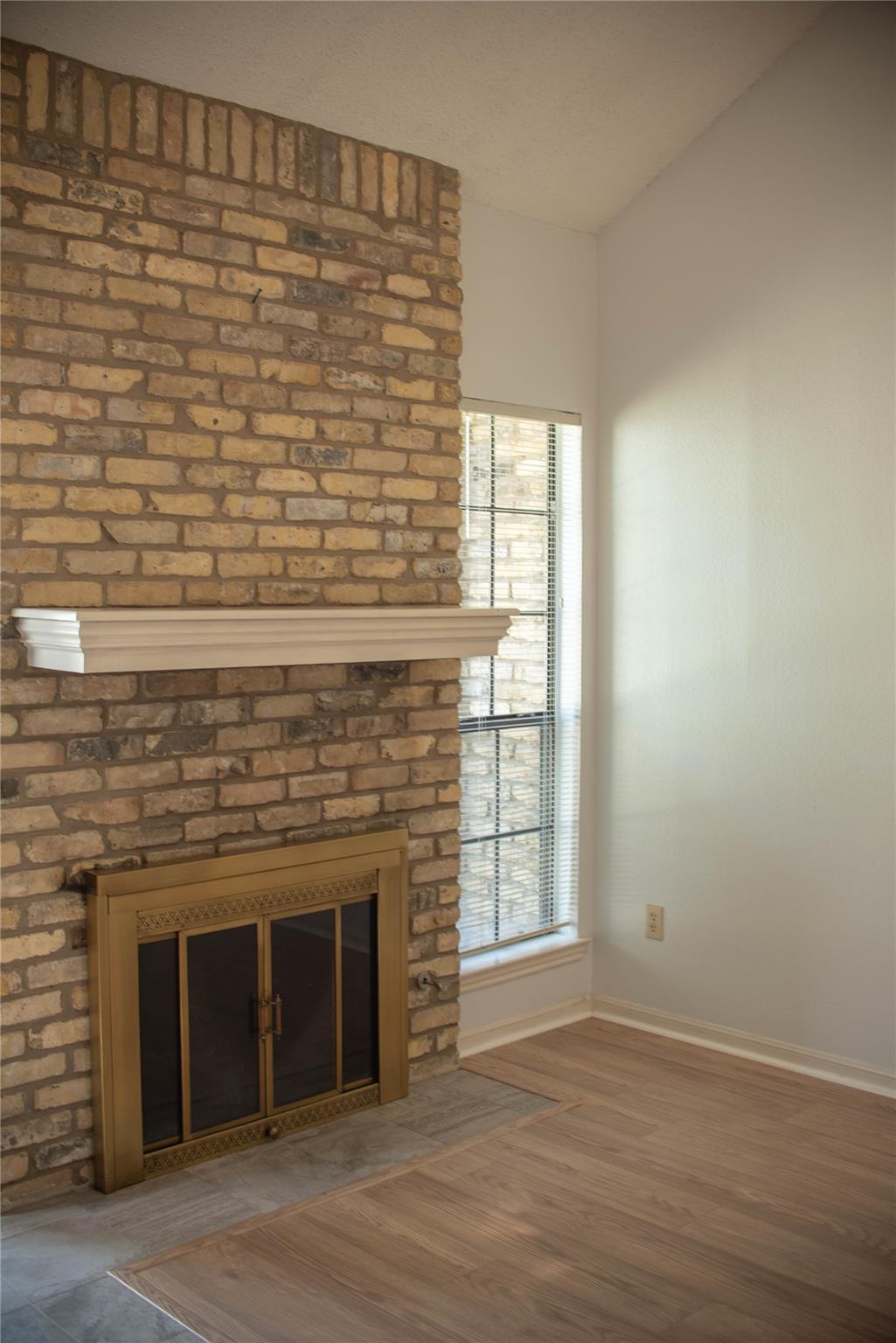 10819 Crown Colony Dr # 31, Austin, TX 78747