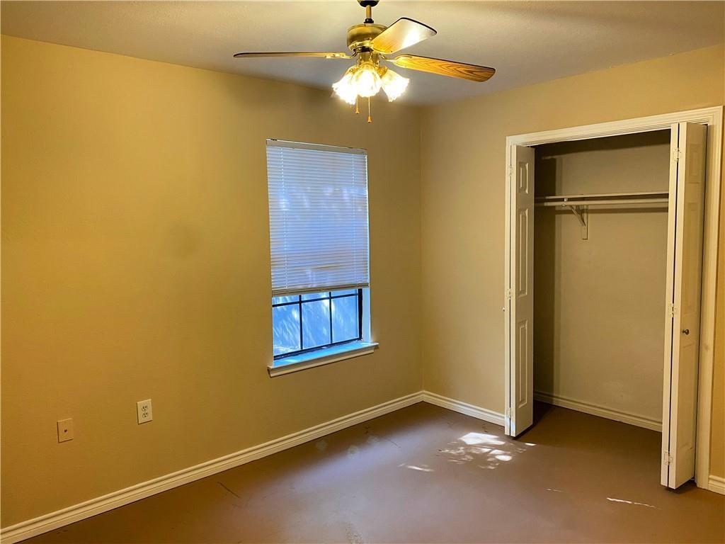 204 Hall St # A, Elgin, TX 78621