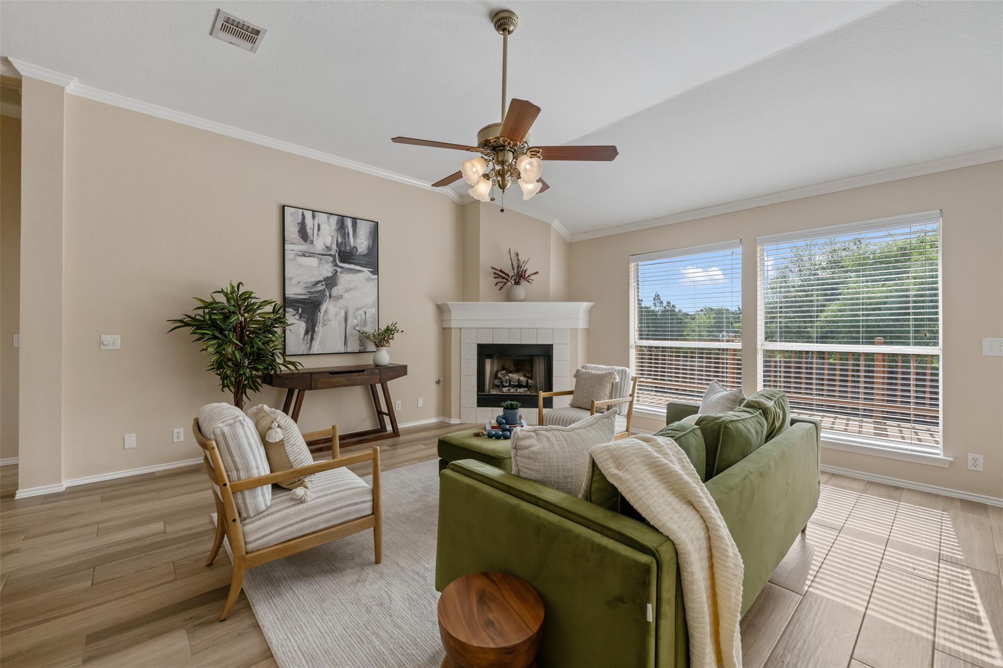 8008 Tonkinese Dr, Round Rock, TX 78681