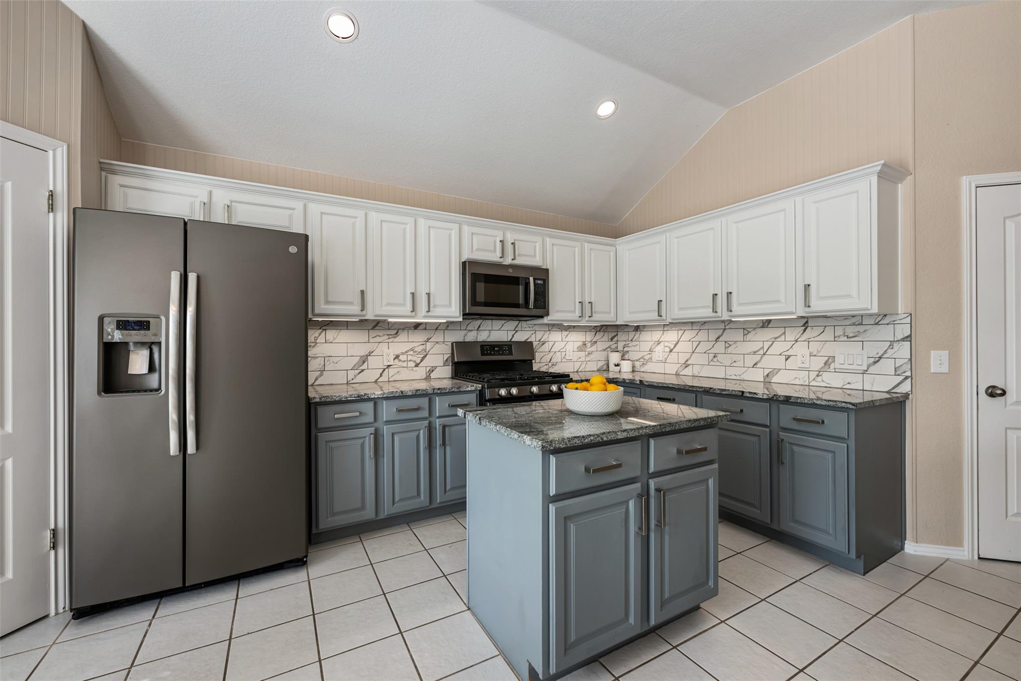 8008 Tonkinese Dr, Round Rock, TX 78681