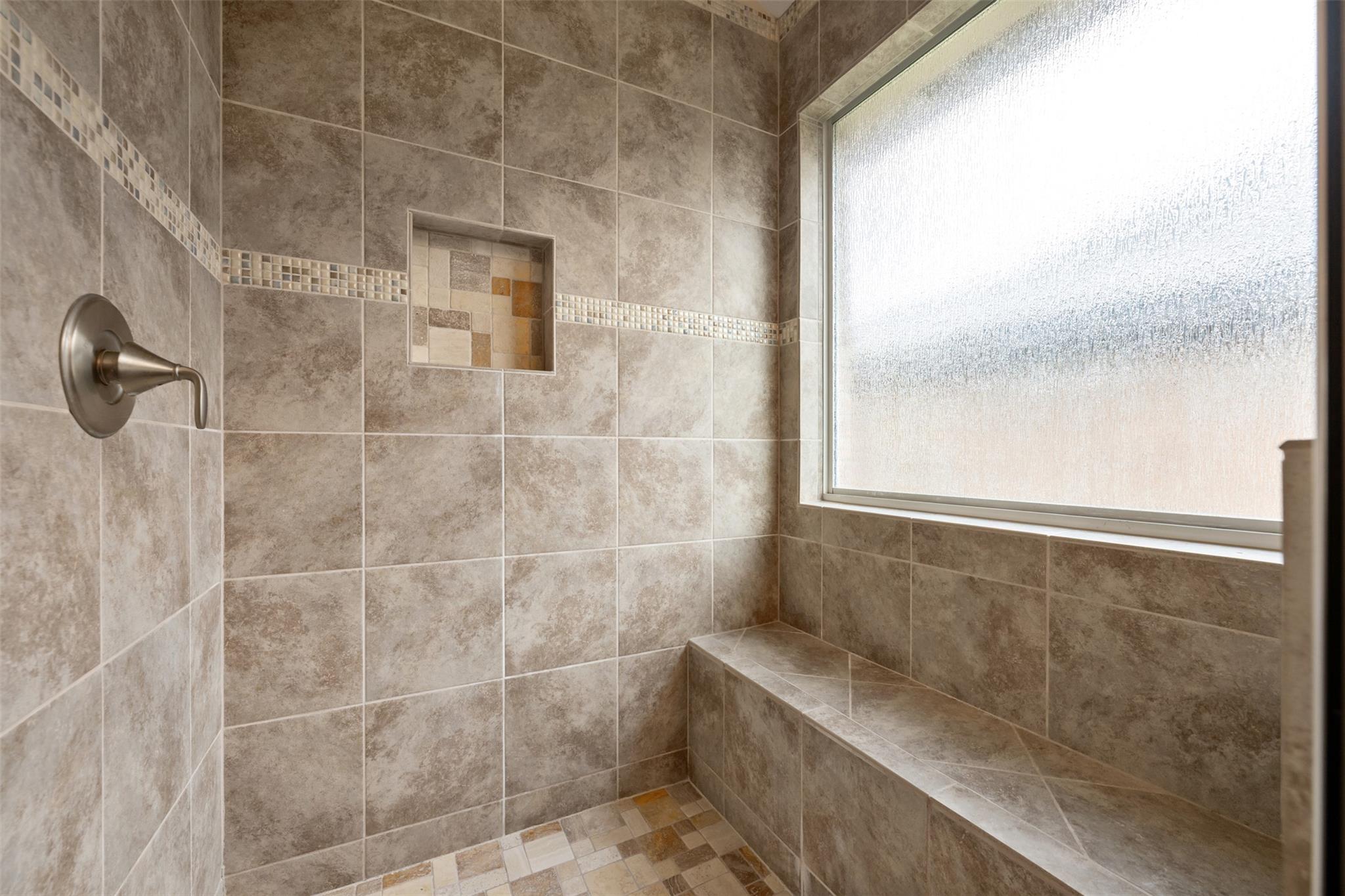 8008 Tonkinese Dr, Round Rock, TX 78681