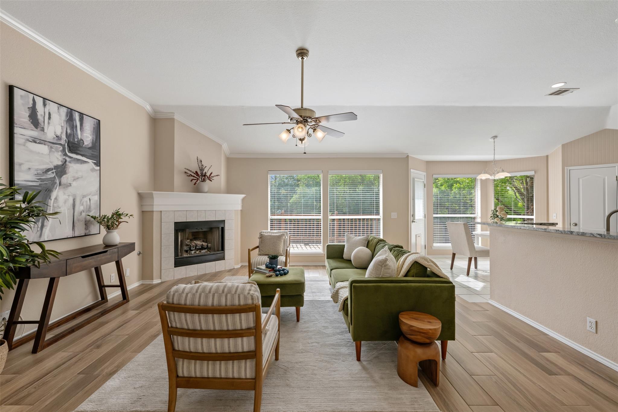 8008 Tonkinese Dr, Round Rock, TX 78681