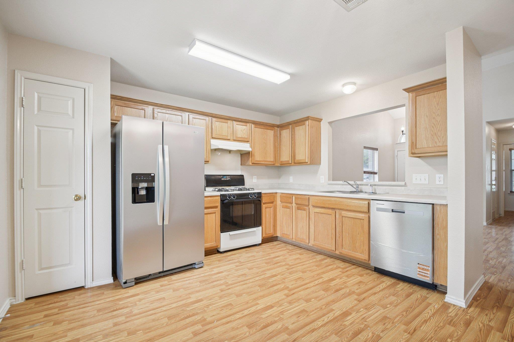 2506 Winslow Dr, Leander, TX 78641