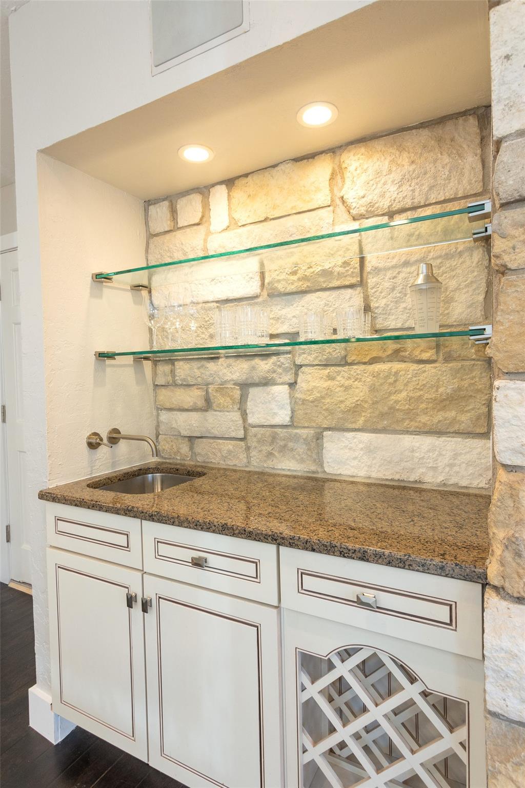 2410 Enfield Rd # 10, Austin, TX 78703