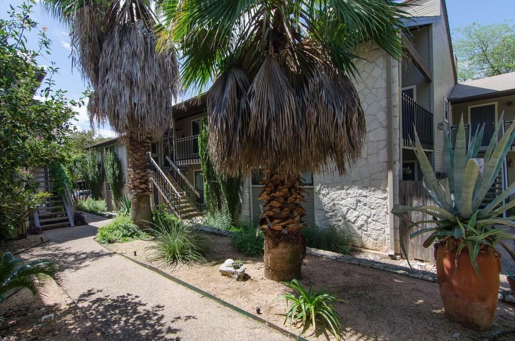 2410 Enfield Rd # 10, Austin, TX 78703