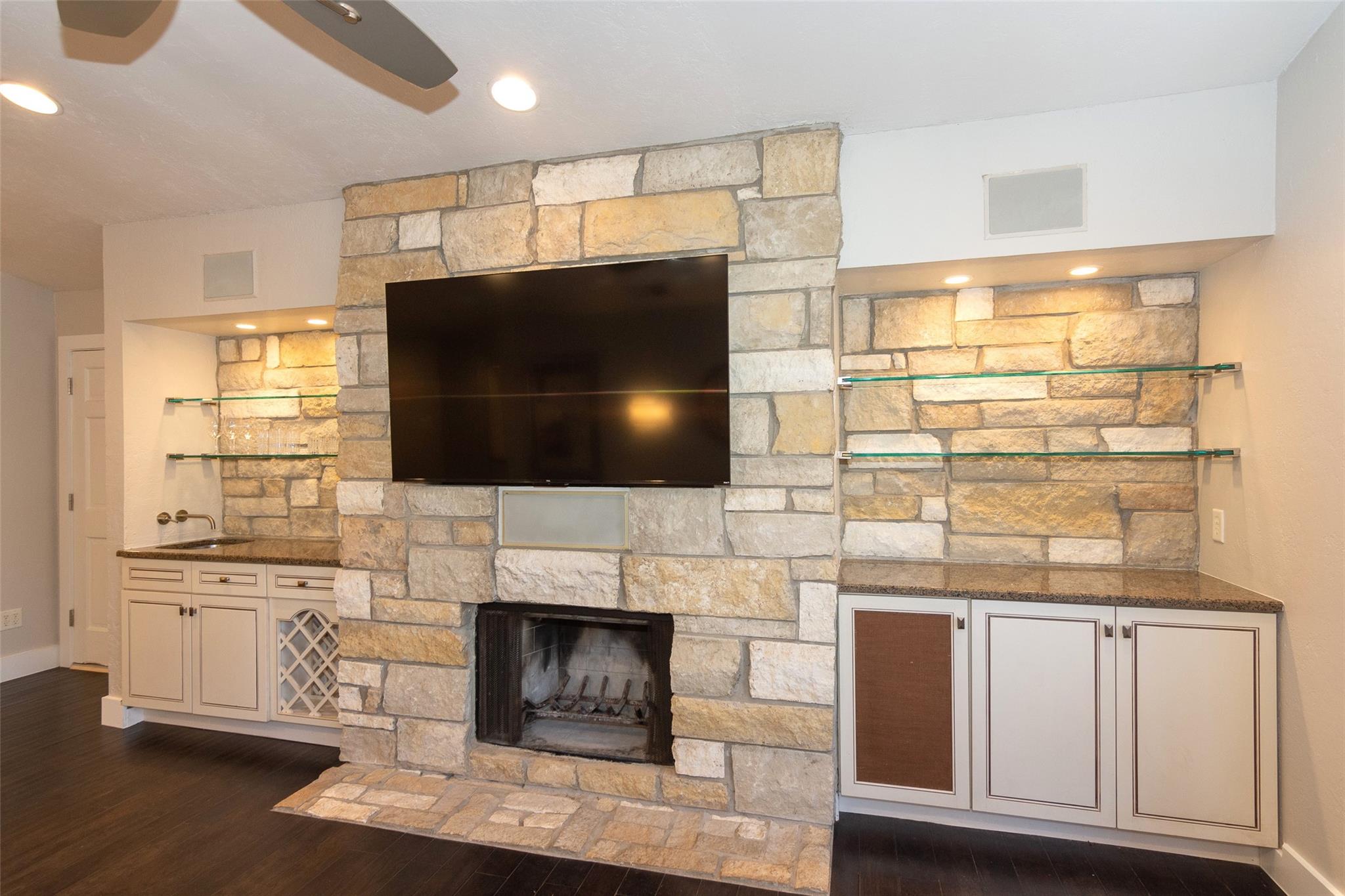 2410 Enfield Rd # 10, Austin, TX 78703