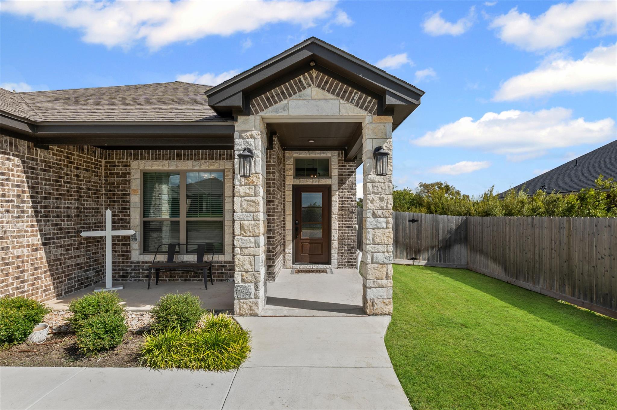 707 Eagle Pass Dr, Salado, TX 76571