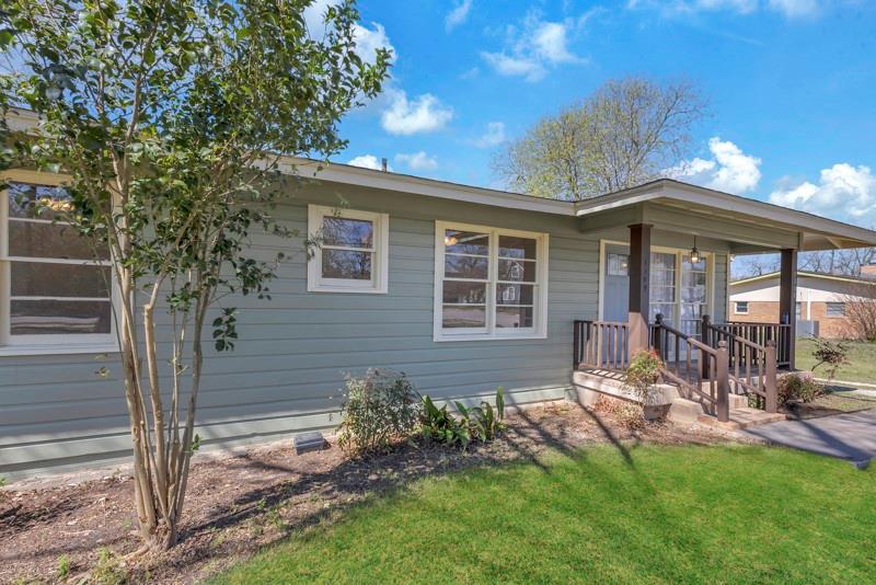 1309 Sloan St, Taylor, TX 76574